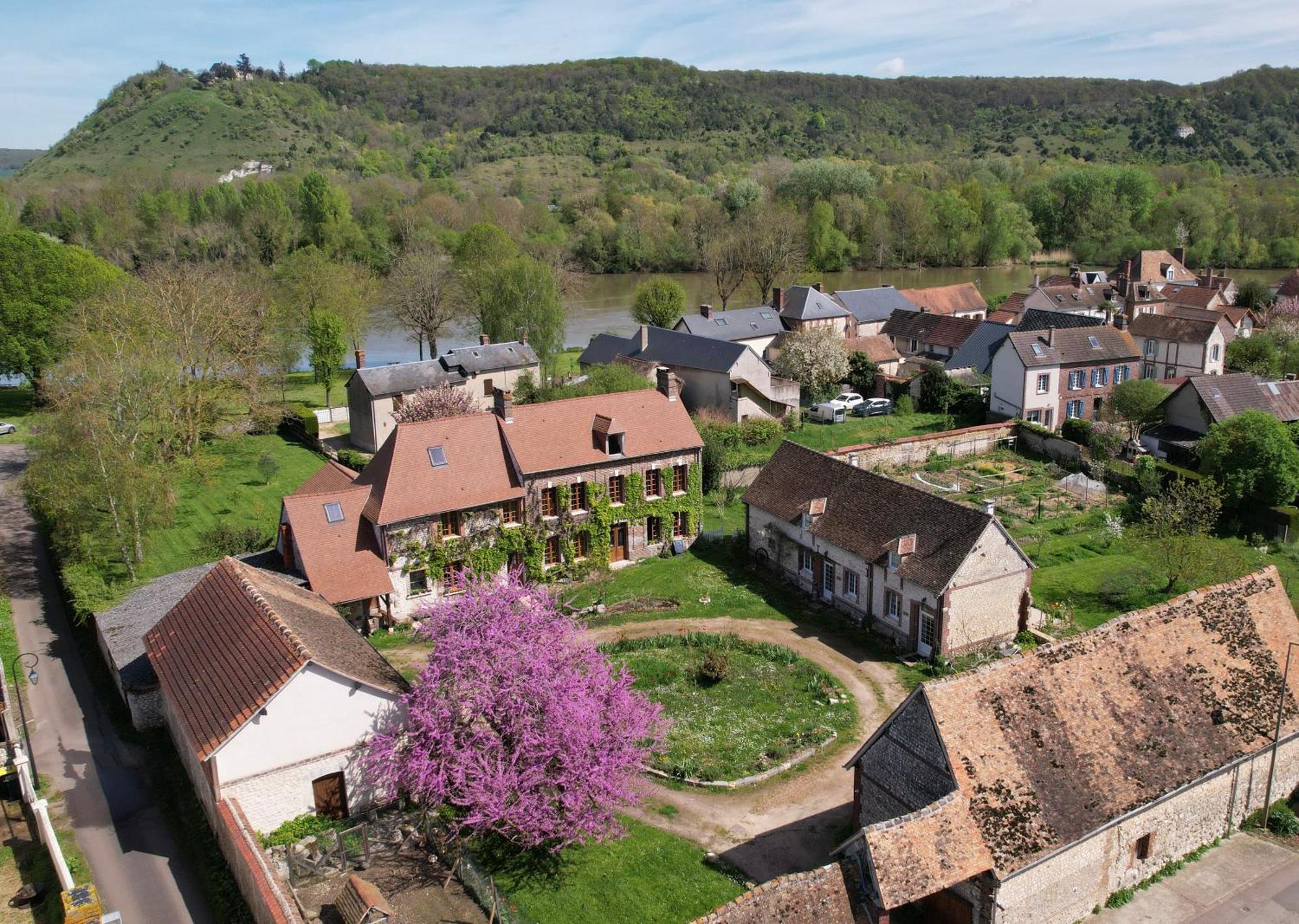 Les Jardins De Felicie Villa Poses Exteriör bild
